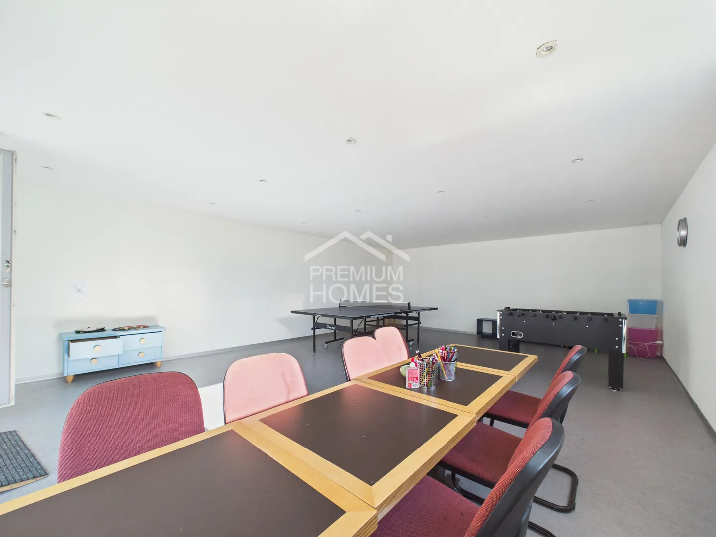 Stilvolles Familienhaus mit Pool - Foto 10 von 11