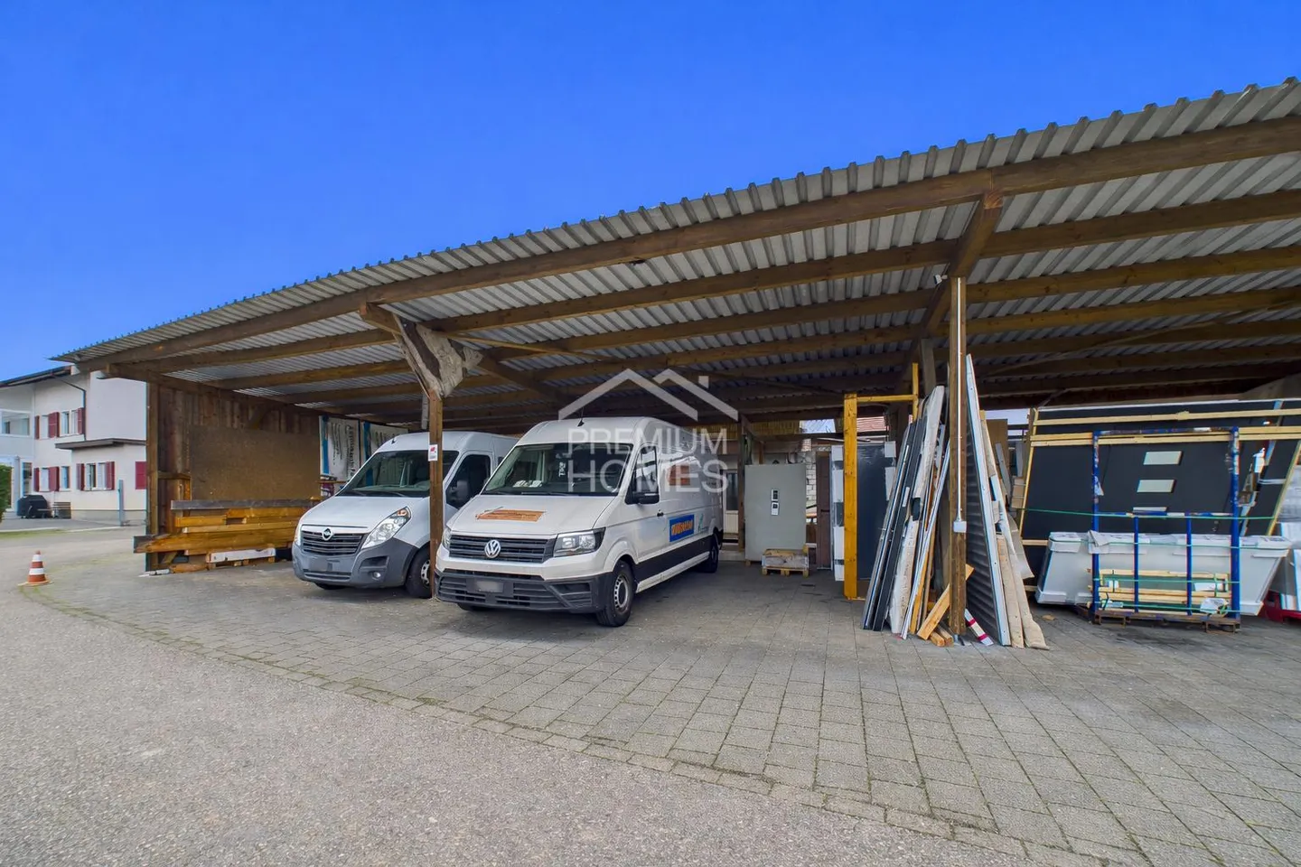 Grosszügige Gewerbeliegenschaft mit Wohnhaus - Photo 7 of 13