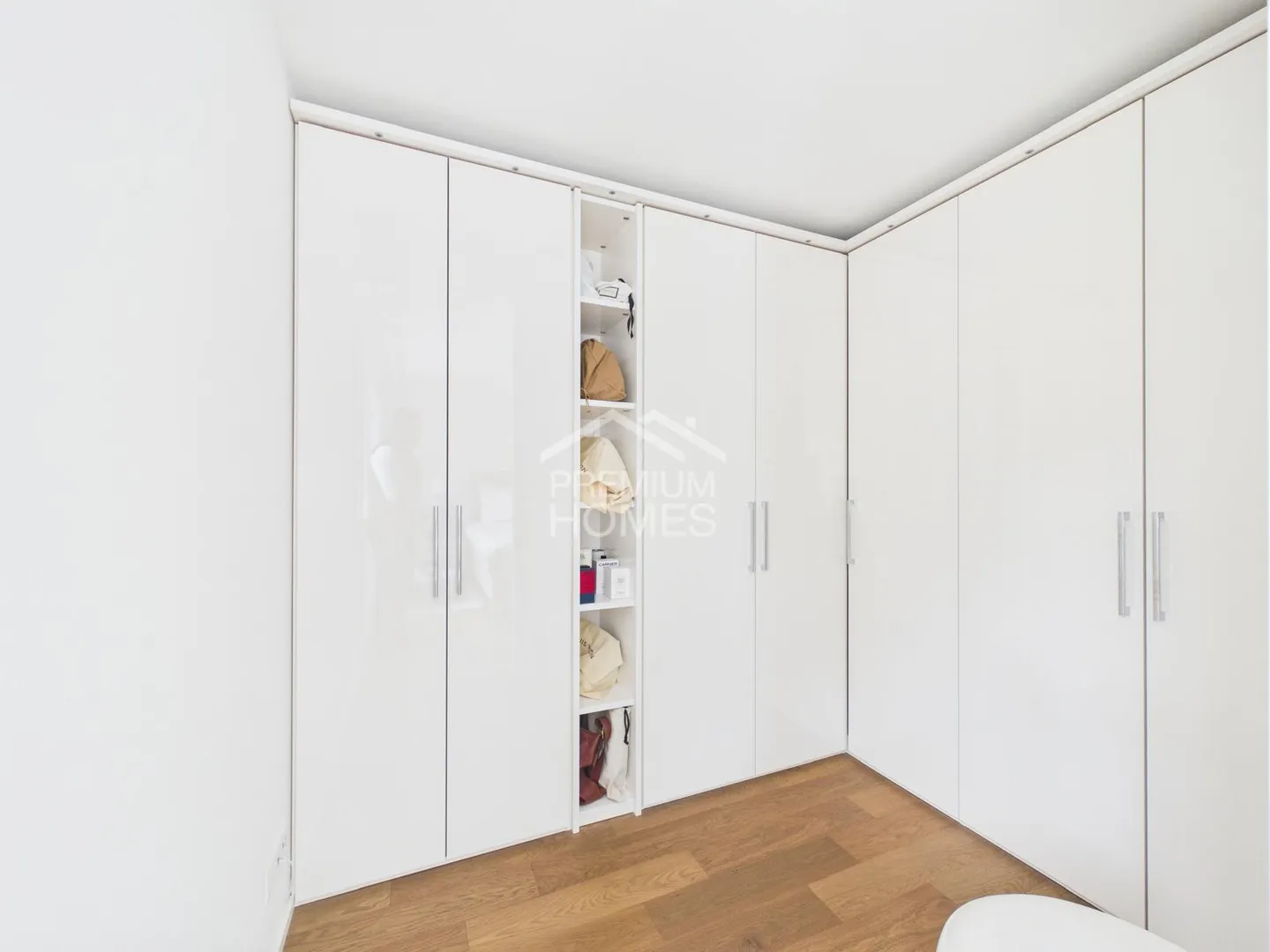 Casa familiare moderna con vista sulle Alpi - Foto 5 di 13