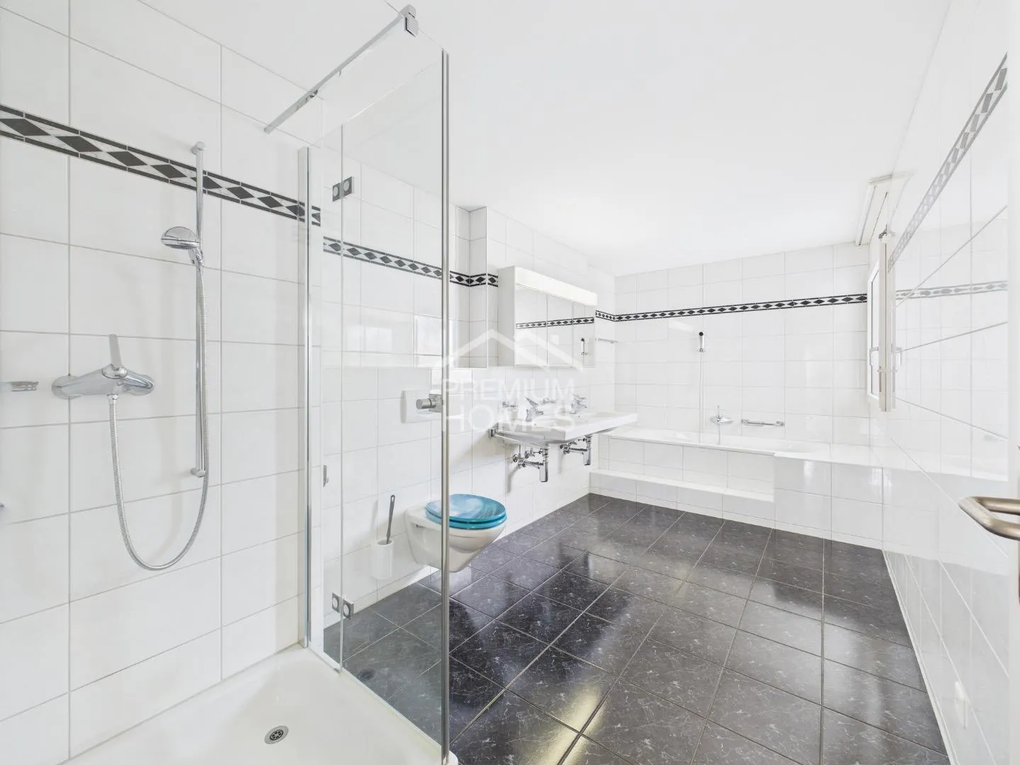 Zwei Etagen, doppeltes Glück ? Maisonette in Hochdorf - Photo 7 of 7