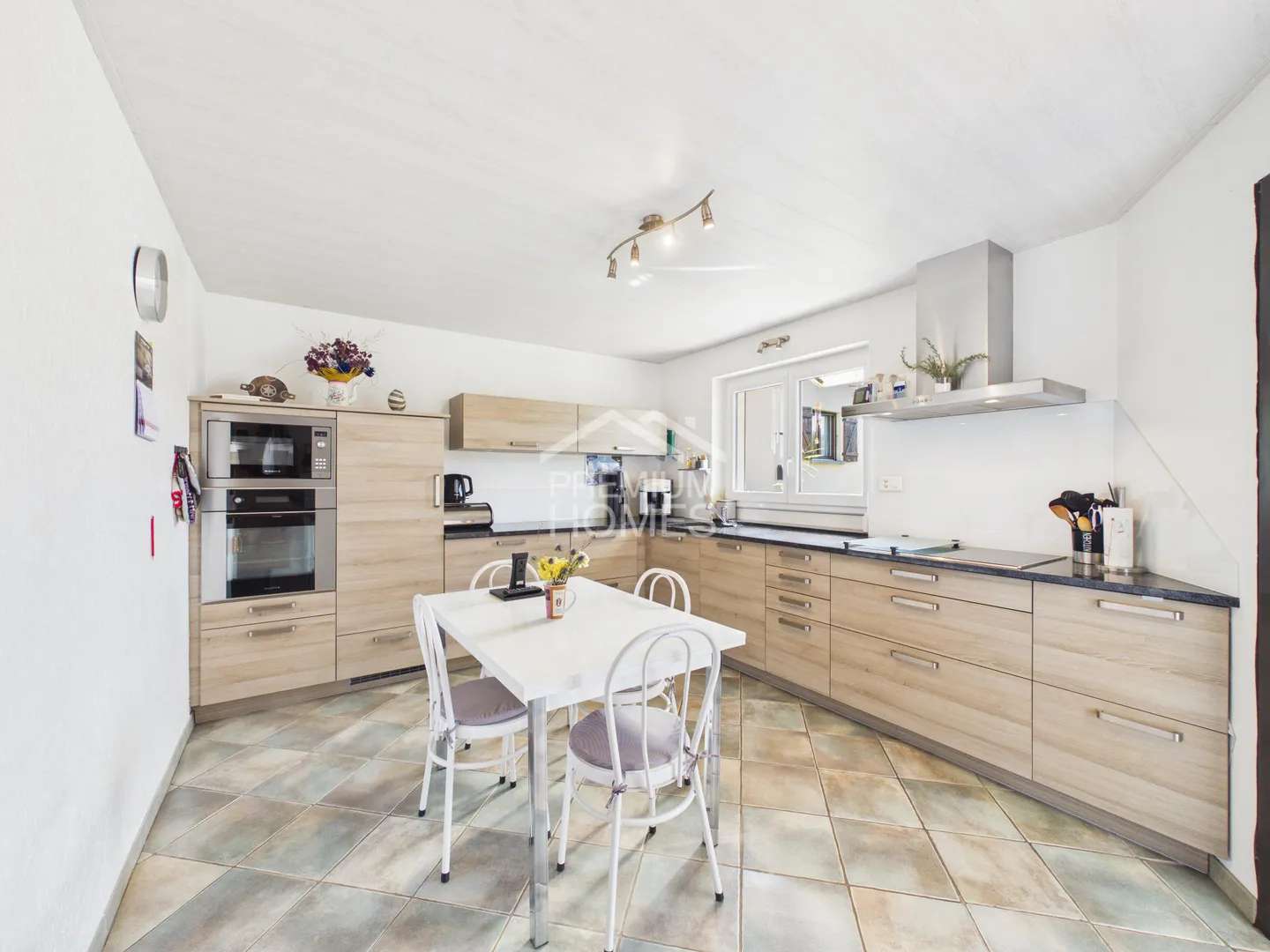 Maison paisible avec piscine - Photo 4 sur 10