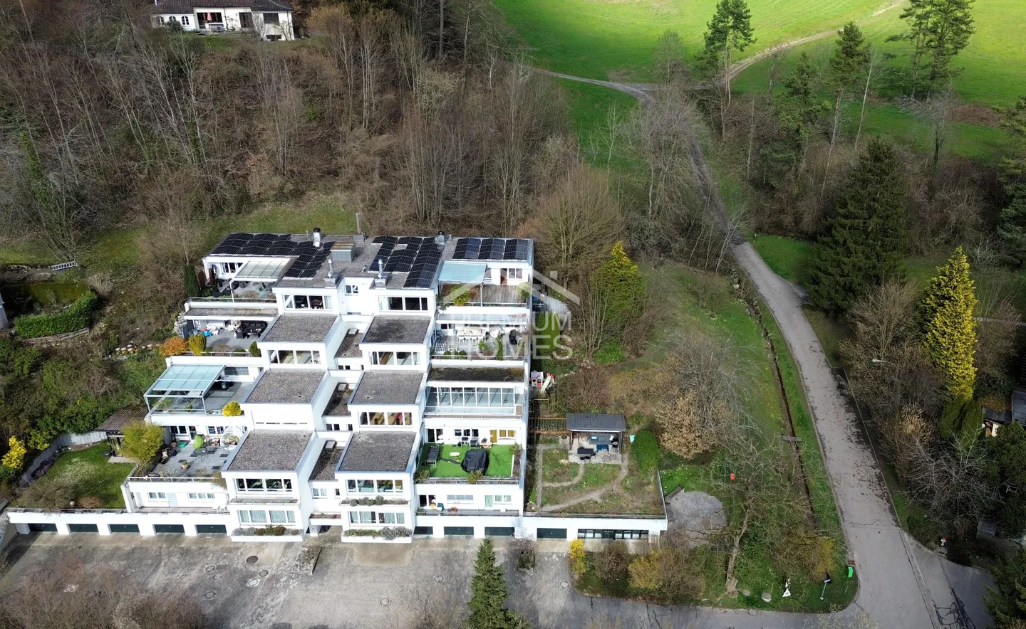 Vivre au Uetliberg avec vue - Photo 2 sur 13