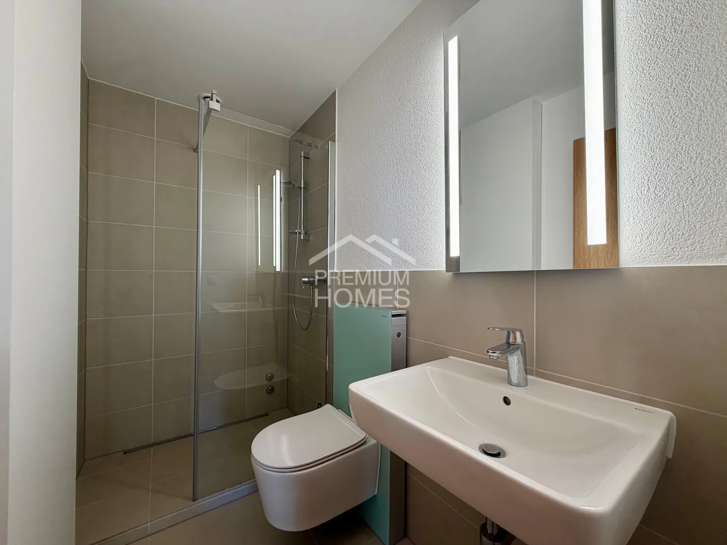 Versatile Commercial Space - Photo 8 of 9