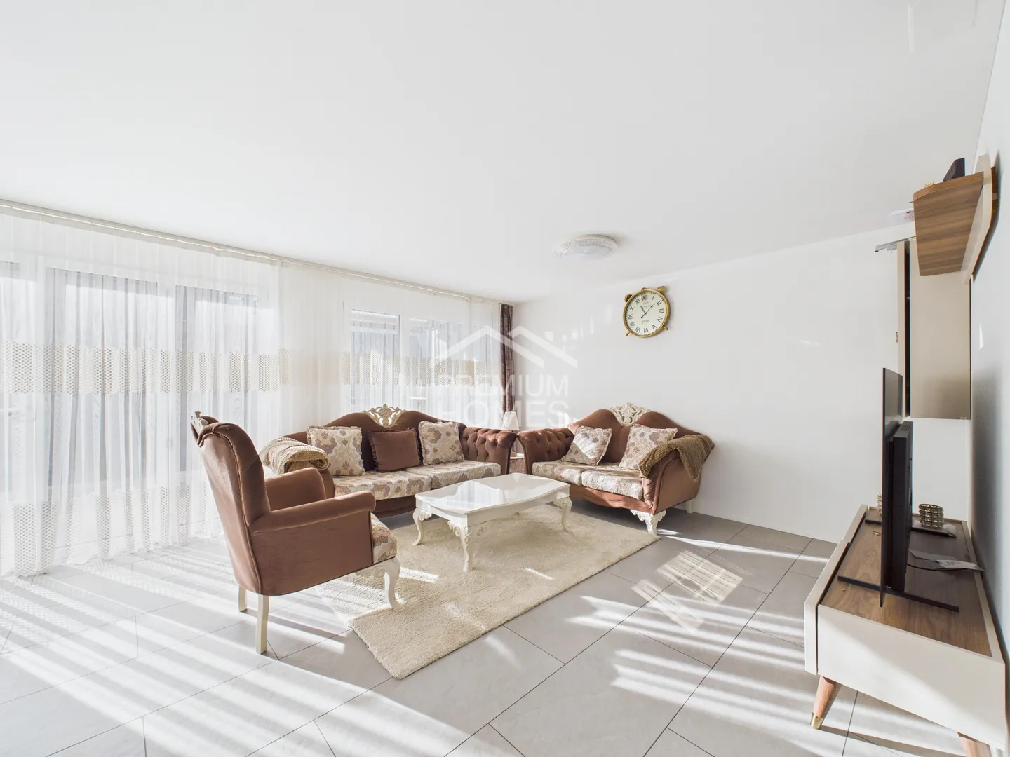 Modernes Gartenapartment in Wattenwil - Foto 3 von 9