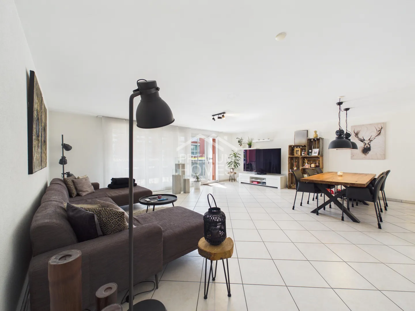 Modern Living with Comfort - Photo 2 of 7