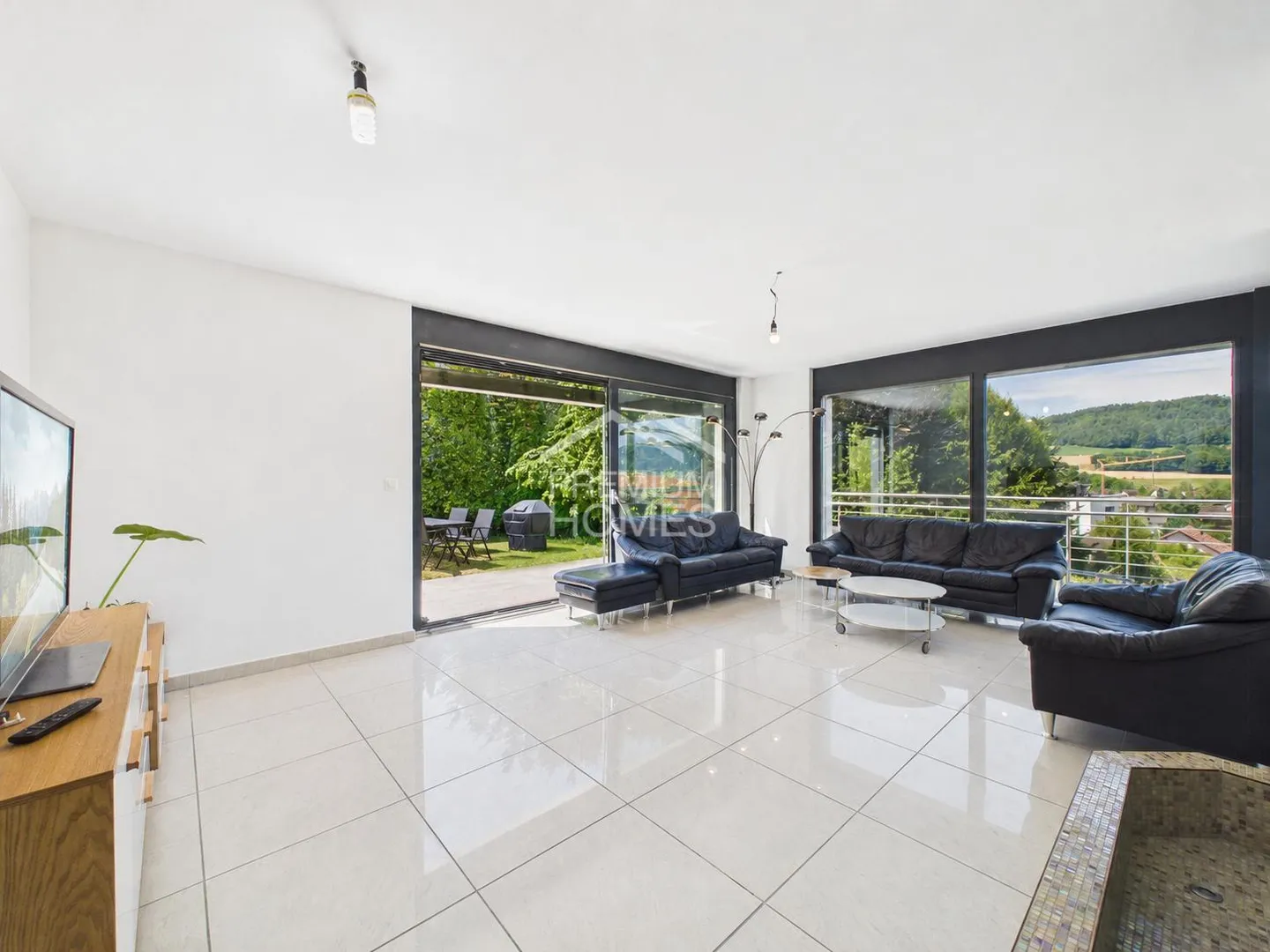 An architect's villa, an exceptional view - Photo 5 of 13