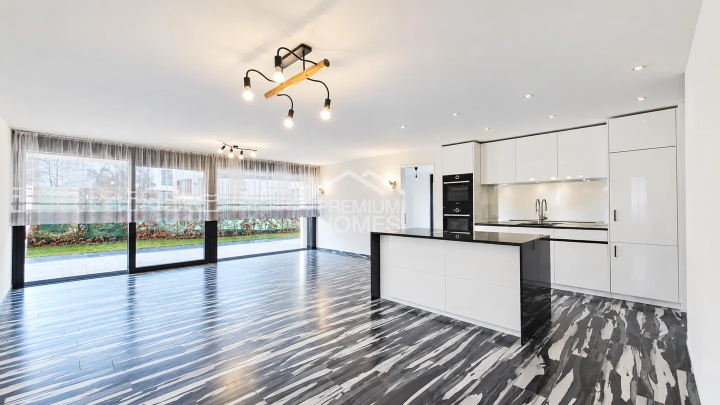 Stylish Garden Apartment - Photo 1 of 10