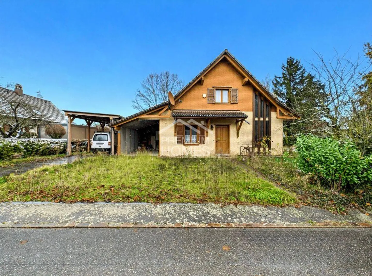 Detached house in the heart of nature - Photo 1 of 9