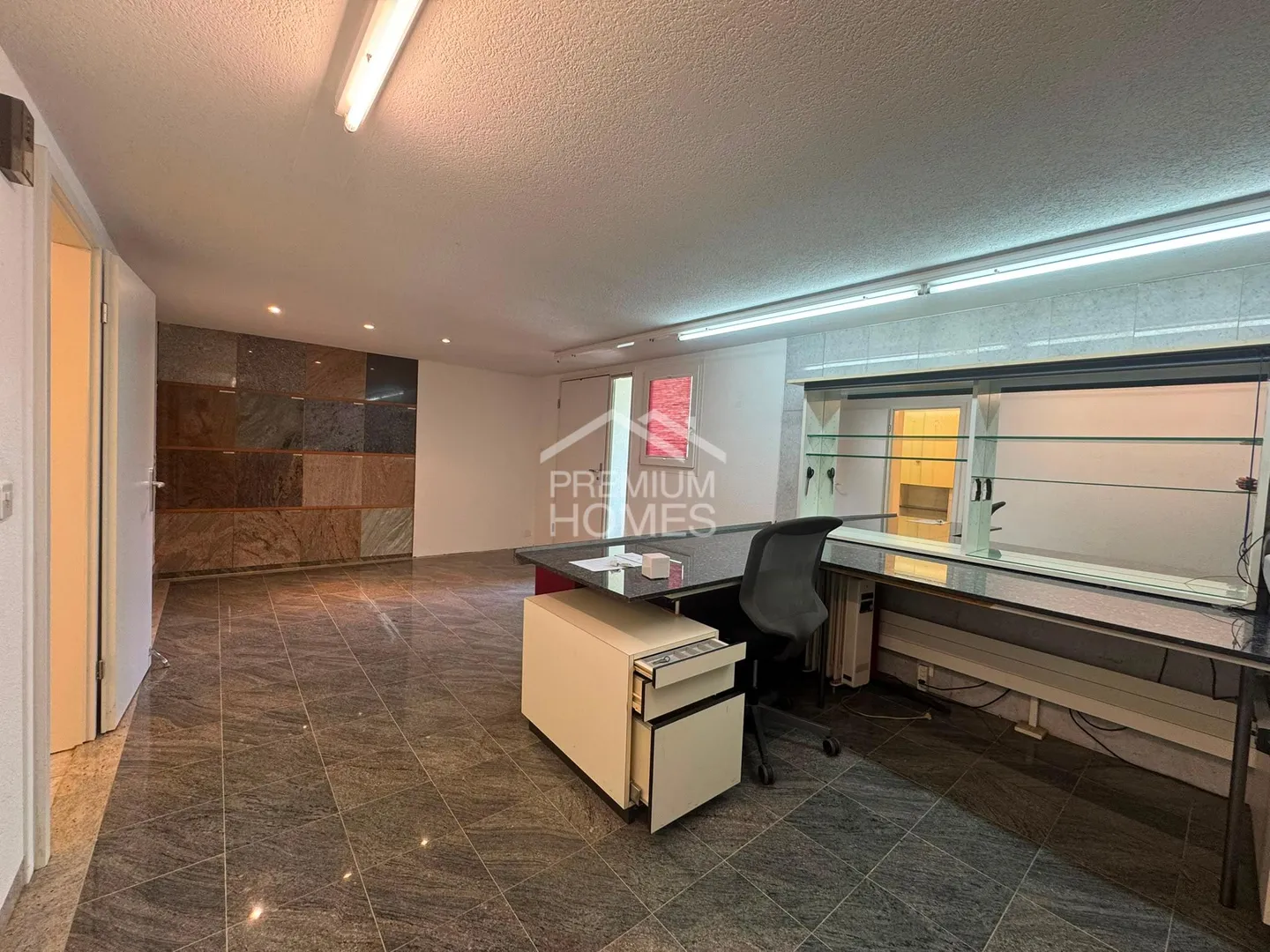 Espace Commercial Polyvalent - Photo 3 sur 7