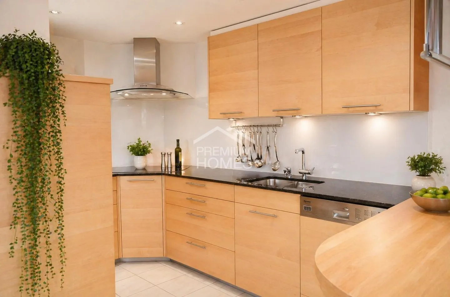 Charmantes Familienhaus mit Garten - Foto 4 von 9