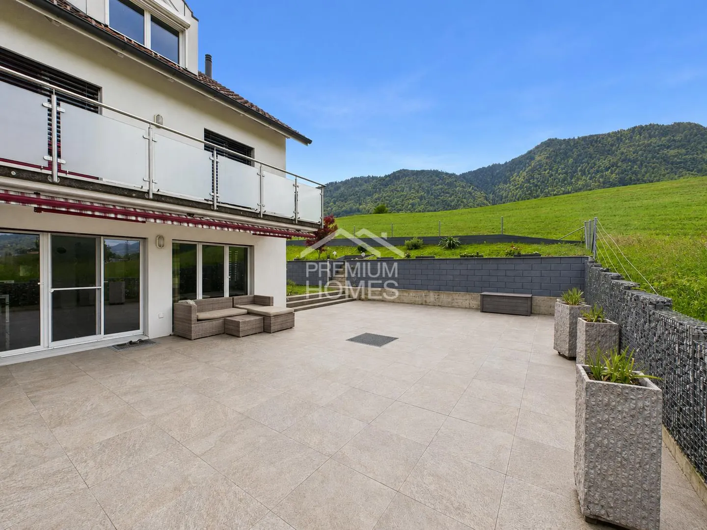 Votre nouvelle maison vous attend! - Photo 1 sur 13