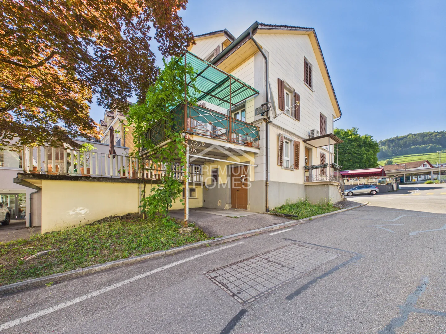 Einfamilienhaus mit Gewerbe - Foto 2 von 13