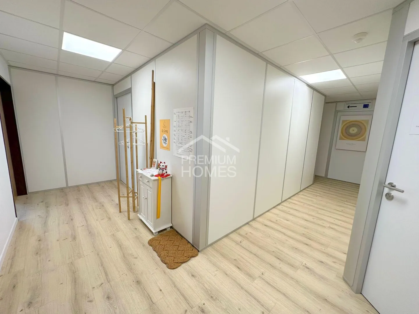 Combine living and working? Here is the opportunity! - Photo 2 of 6