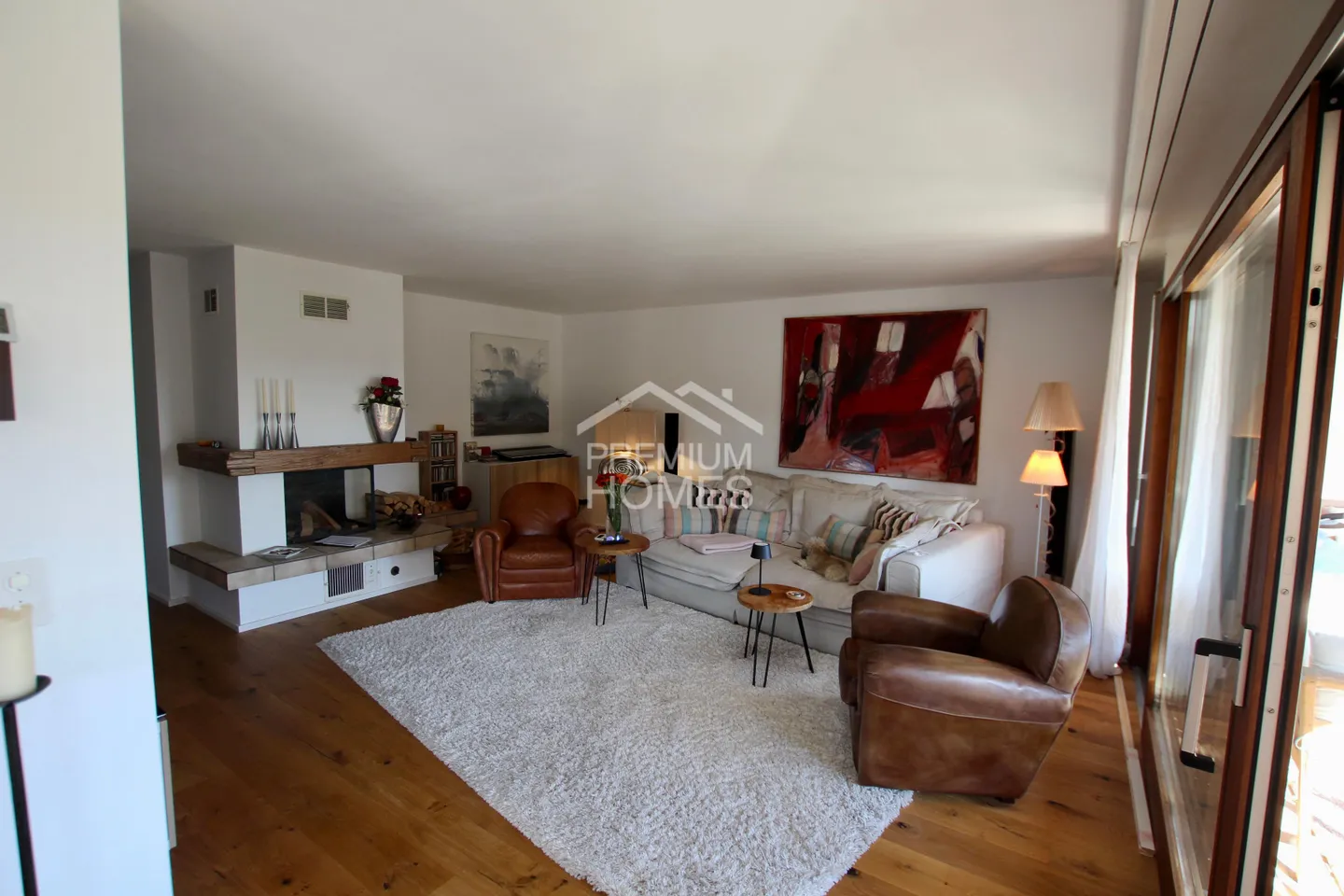 Modern Living in a Prime Location - Photo 2 of 9