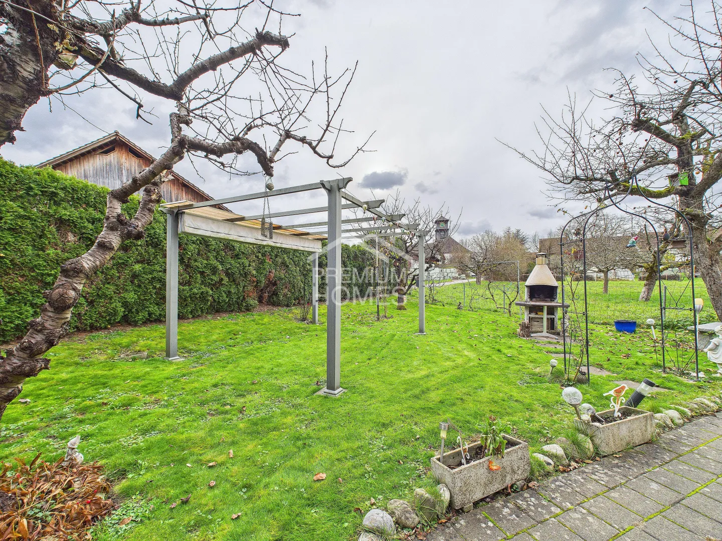 FAMILY HAPPINESS GUARANTEED - Photo 2 of 8