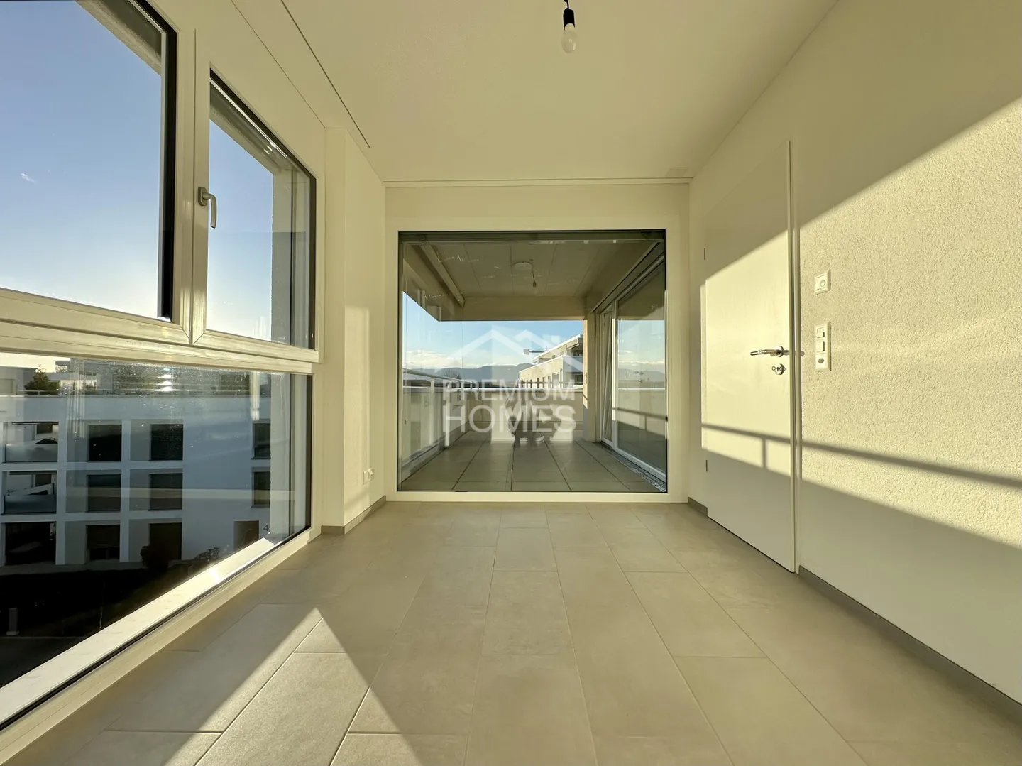 Appartamento attico moderno disponibile dal 01.04.2026! - Foto 4 di 10