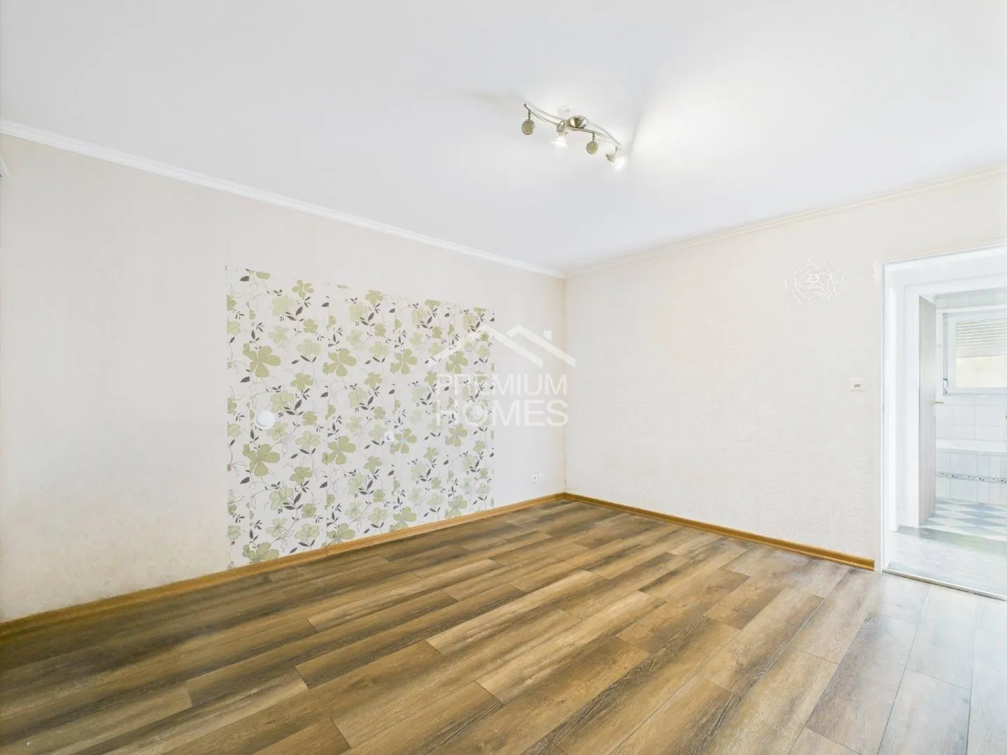 A home that offers peace and space for life - Photo 5 of 9