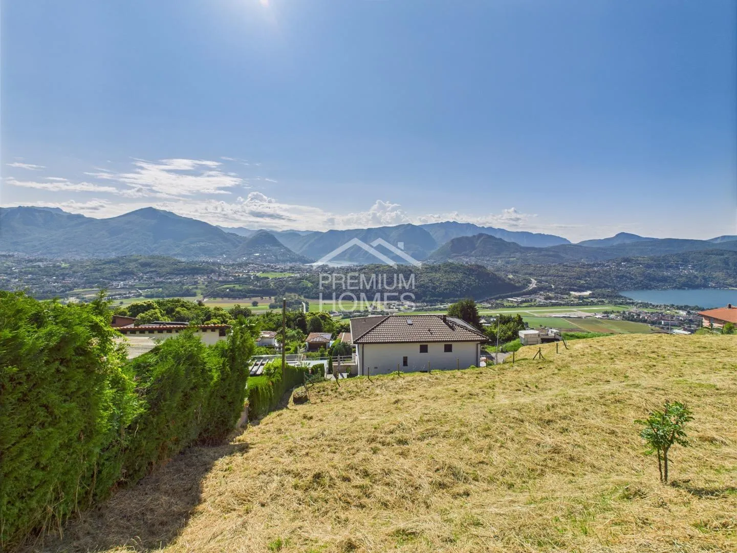 Building with Vision - Living Above Lake Lugano - Photo 4 of 5