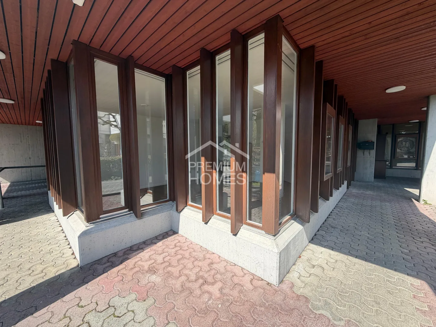 Versatile Commercial Space - Photo 2 of 9