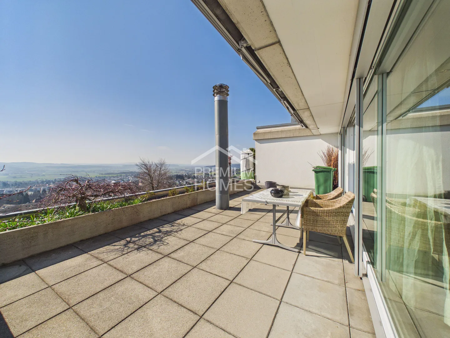 Living Above the Ordinary - Photo 8 of 9