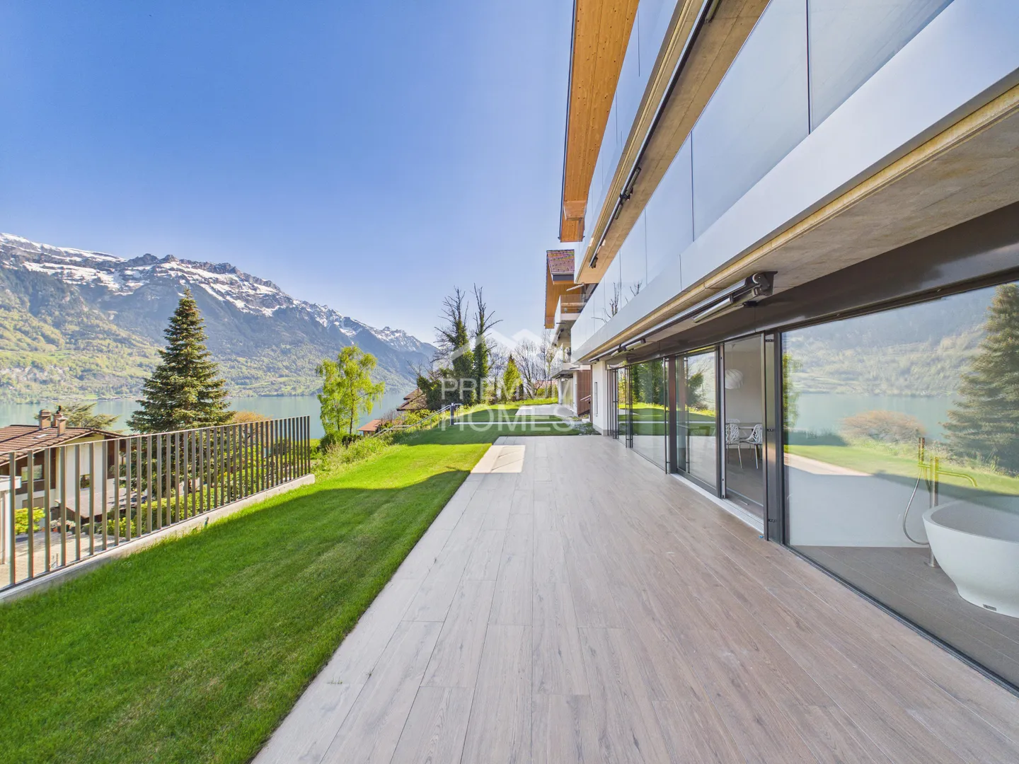 Chalet mit traumhaftem Seeblick - Foto 2 von 8