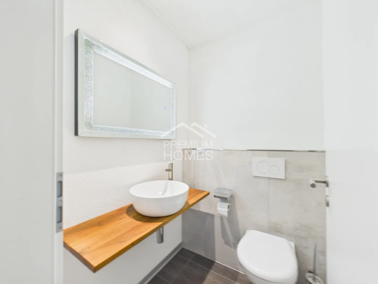 Modern Living at the Edge of the Forest - Photo 9 of 12