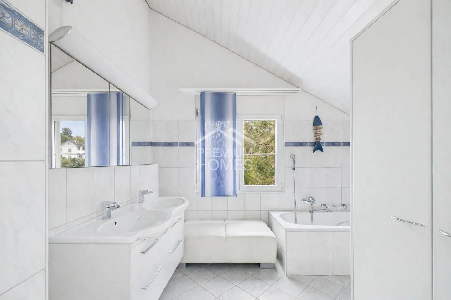 Exclusive Family Paradise - Photo 7 of 13