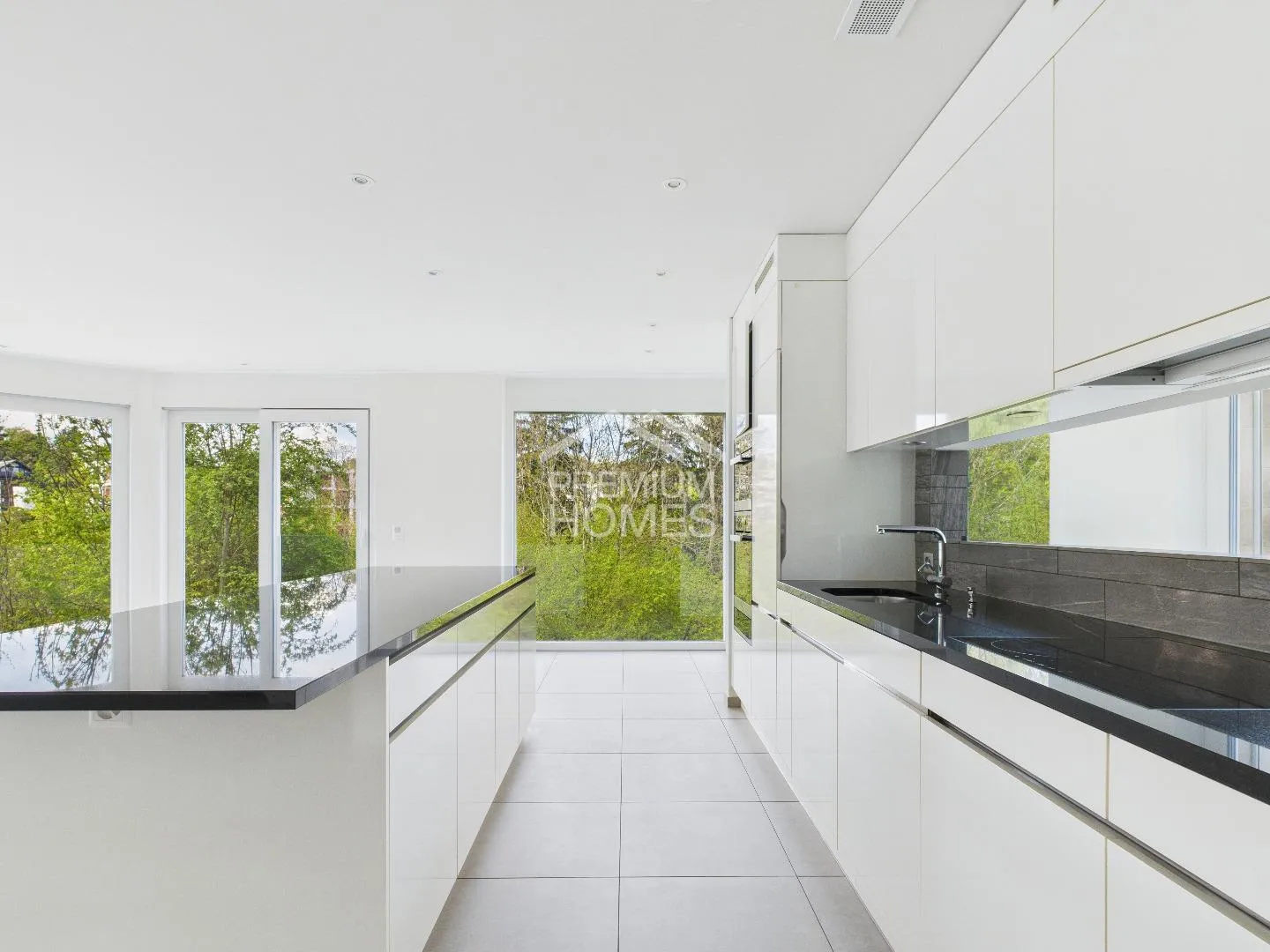 TREASURE I WANT - Photo 4 of 9