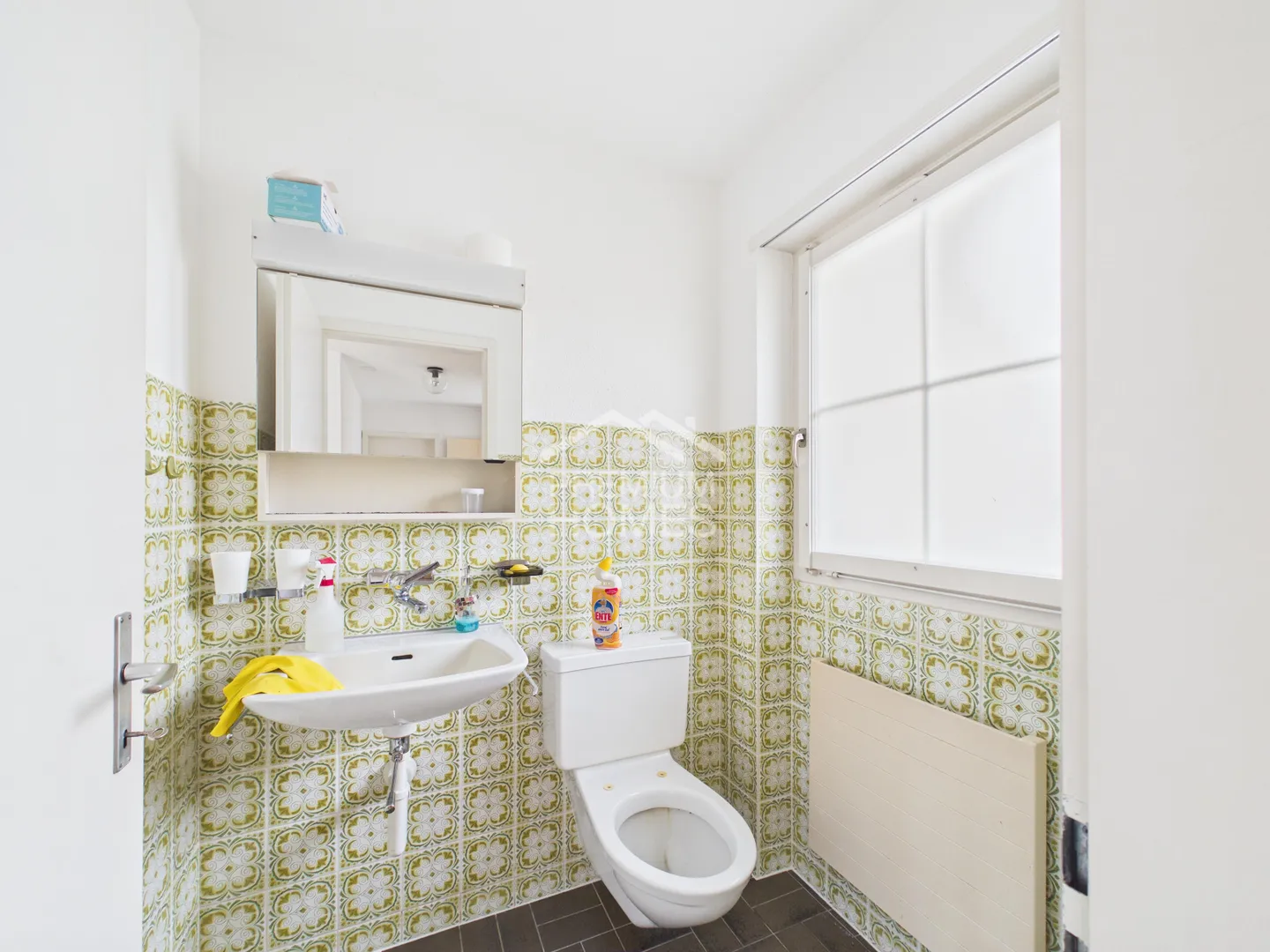 Charmantes Zuhause mit atemberaubender Aussicht - Foto 8 von 12