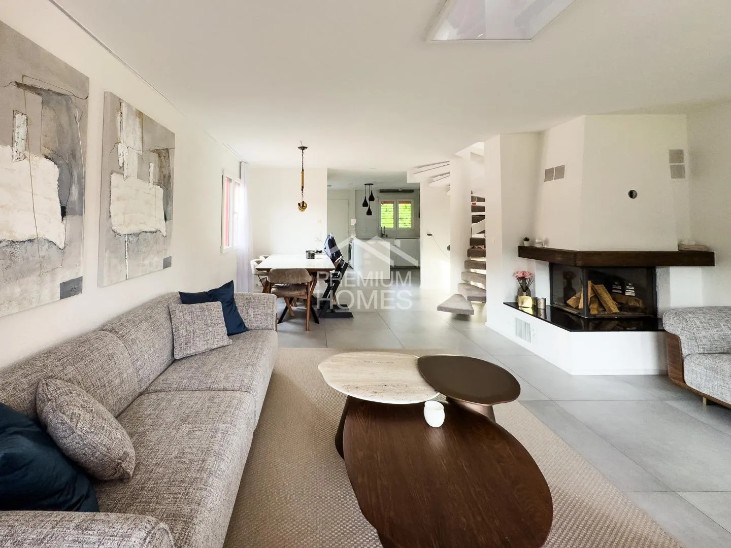 TWO LEVELS THAT INSPIRE - Photo 4 of 10