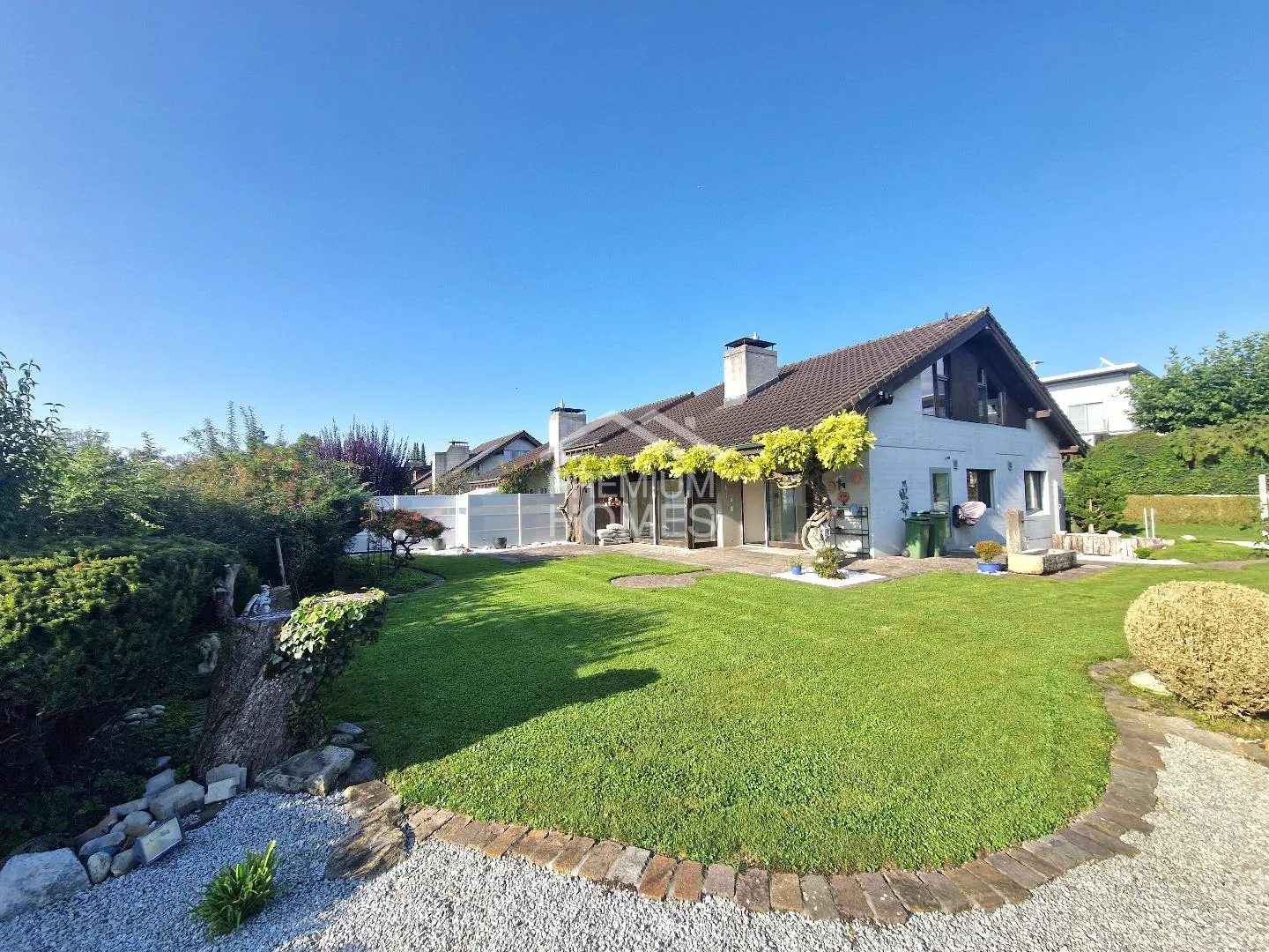 Luxusgut - Einfamilienhaus mit Bergpanorama - Photo 1 of 8