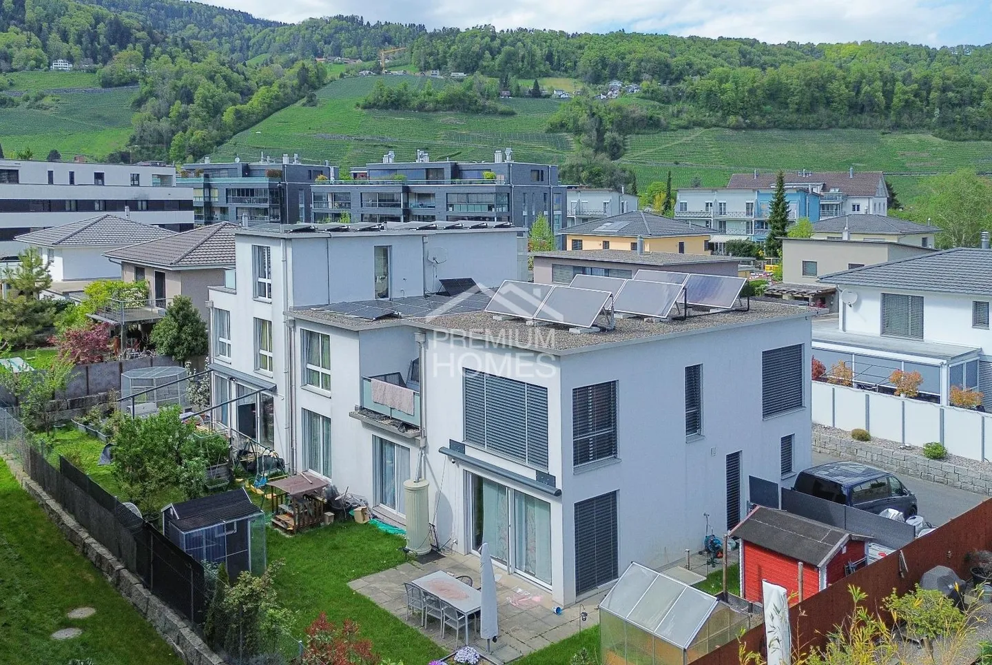 Moderne Familienhaus mit Balkon - Foto 11 von 12