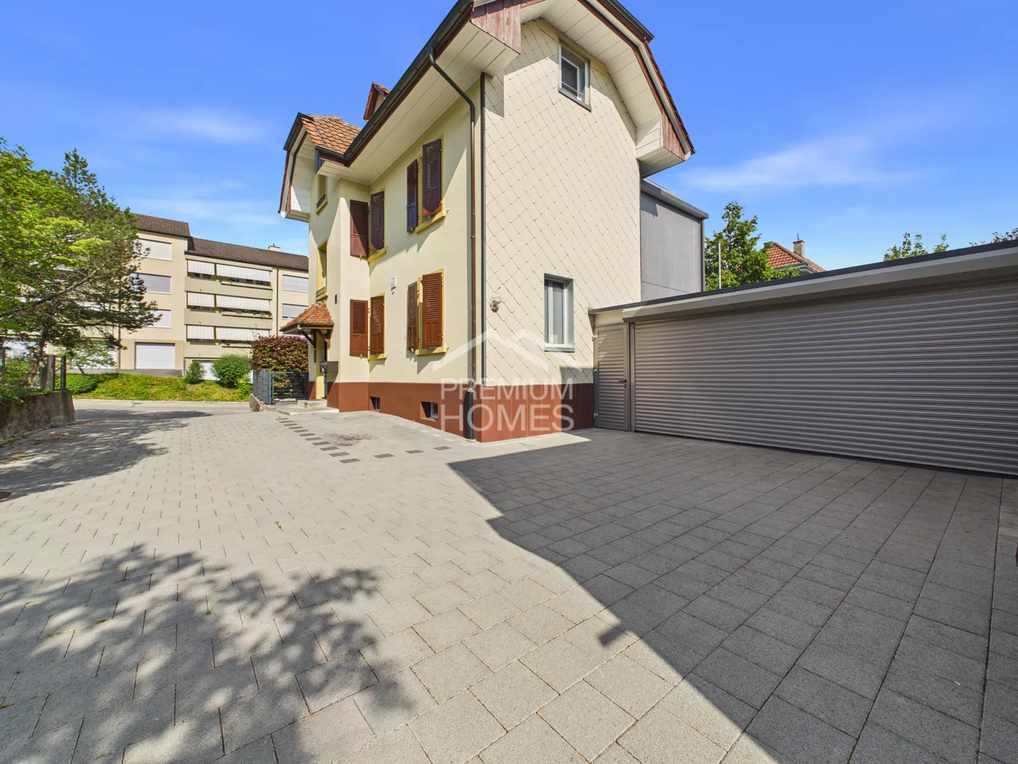 Modernes Familienhaus mit Privatsphäre - Foto 1 von 13