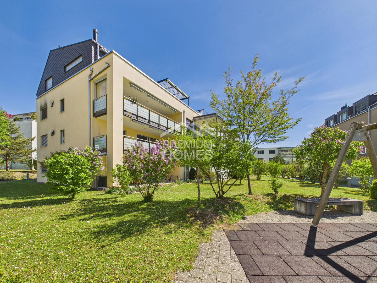 Stilvolles Penthouse mit sonniger Terrasse - Foto 1 von 12