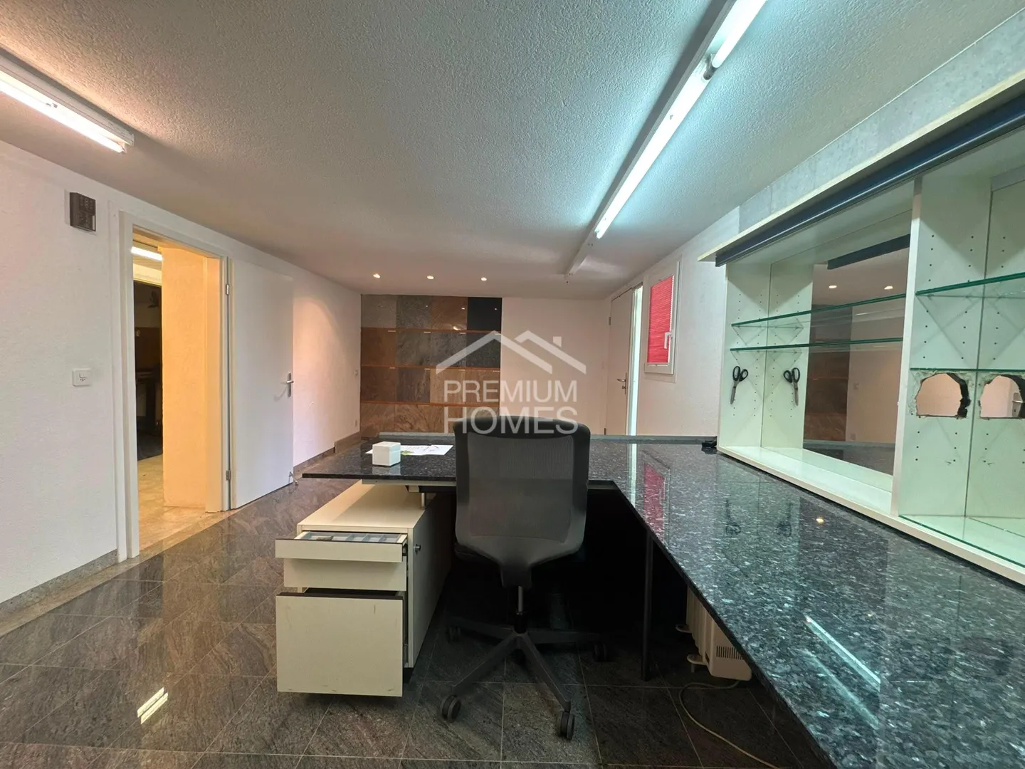Espace Commercial Polyvalent - Photo 4 sur 7