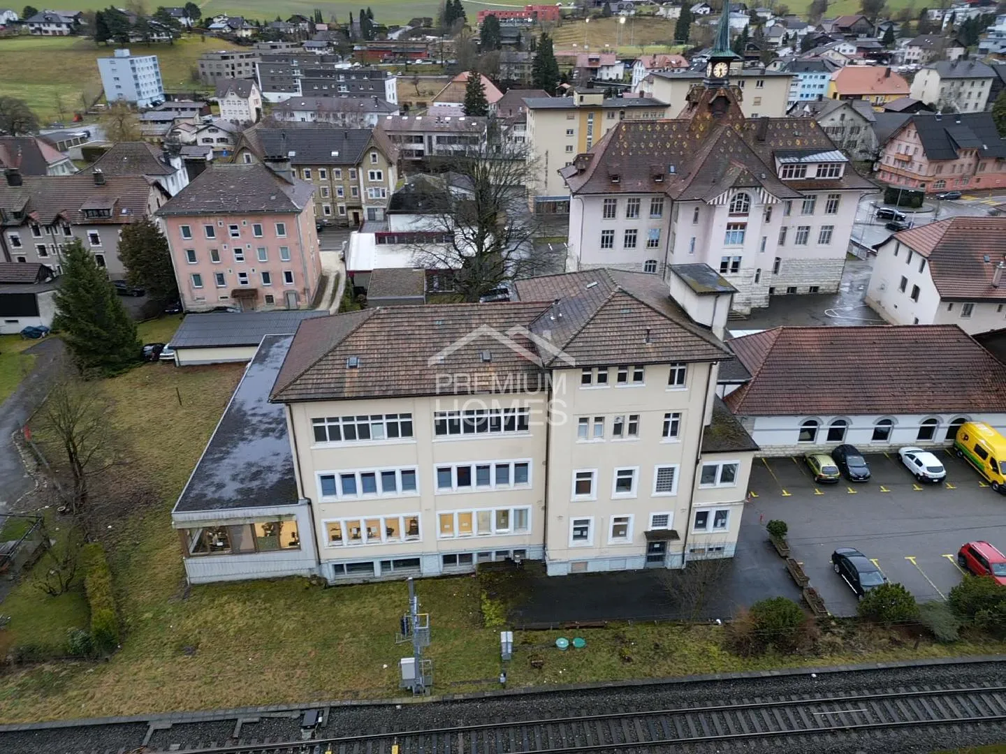 Donnez une nouvelle vie à ce bâtiment industriel - Photo 3 sur 5