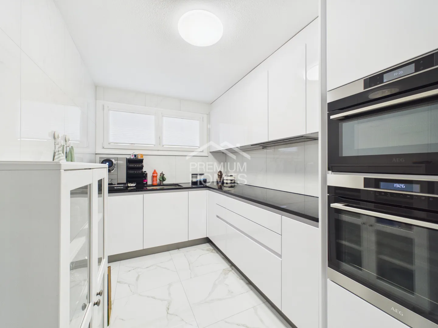 Solidly built - lovingly maintained - Photo 4 of 13