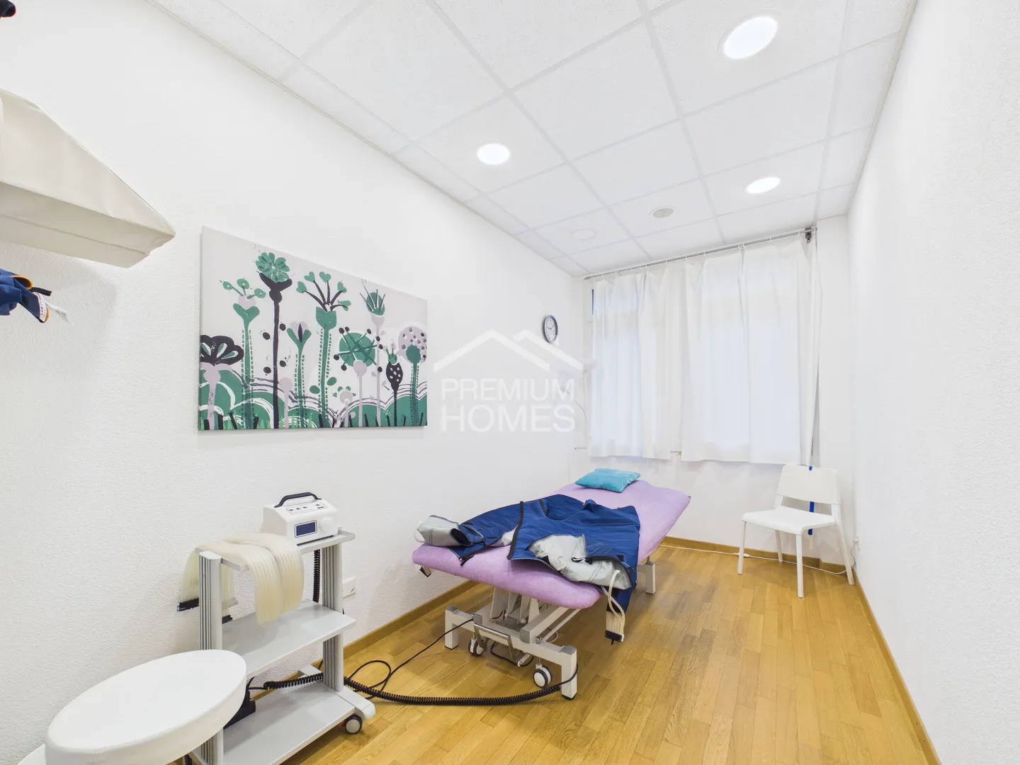 Versatile Commercial Space - Photo 6 of 11