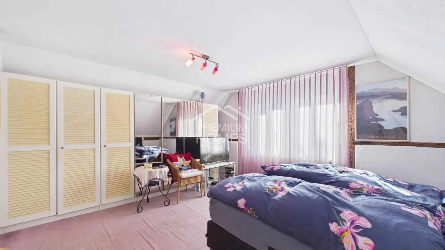 Maison bifamiliale entièrement louée avec piscine et maison de jardin ! - Photo 8 sur 13