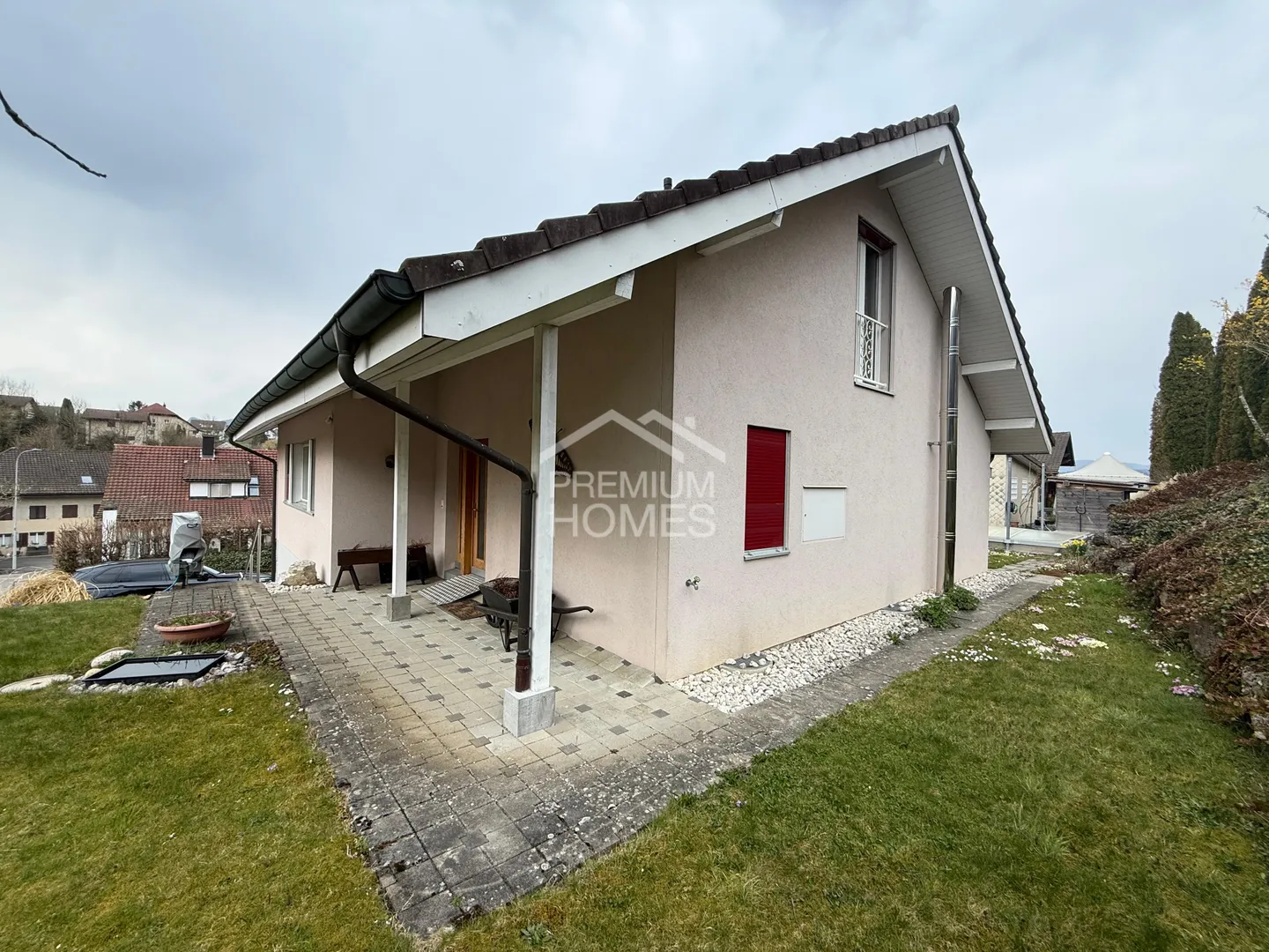 Your new home is waiting for you! - Photo 2 of 9