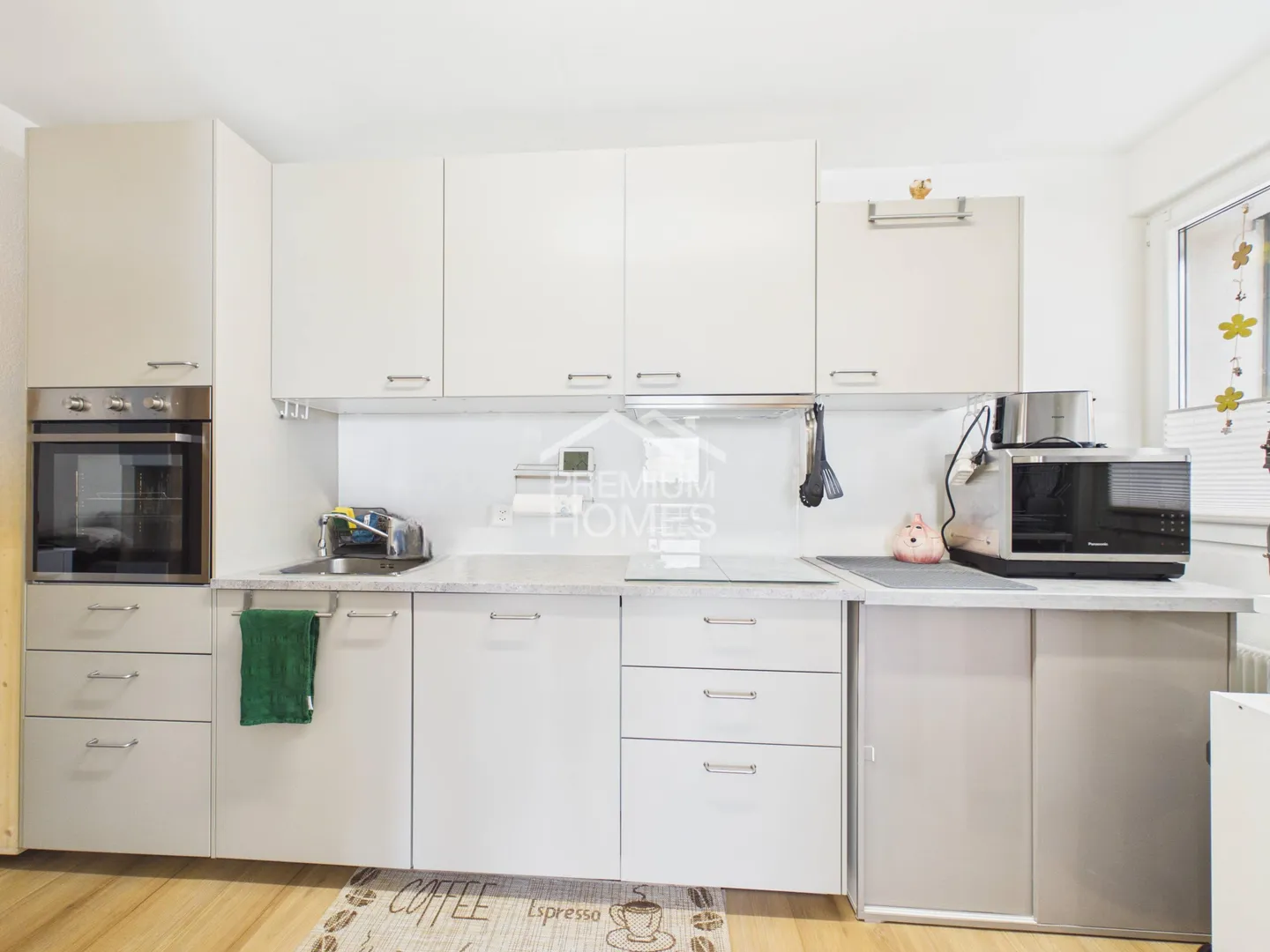 In the center & solidly renovated! - Photo 8 of 13