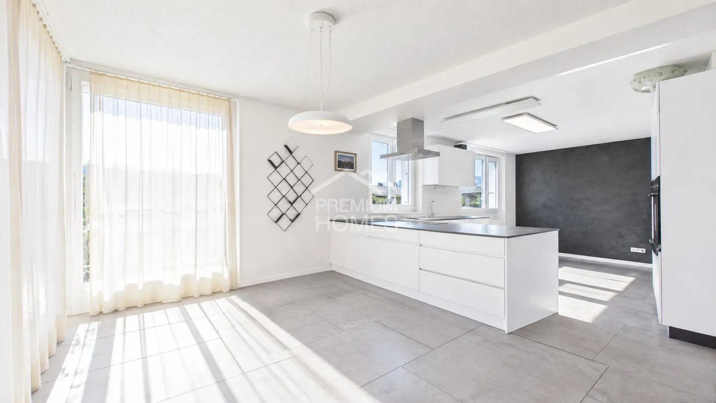 Modern Family Home with Gallery - Photo 7 of 13