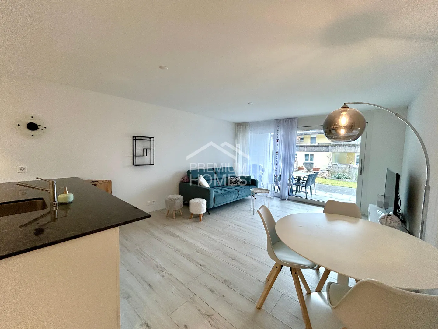 Modernes Lifestyle-Home mit Alpenpanorama - Foto 2 von 10