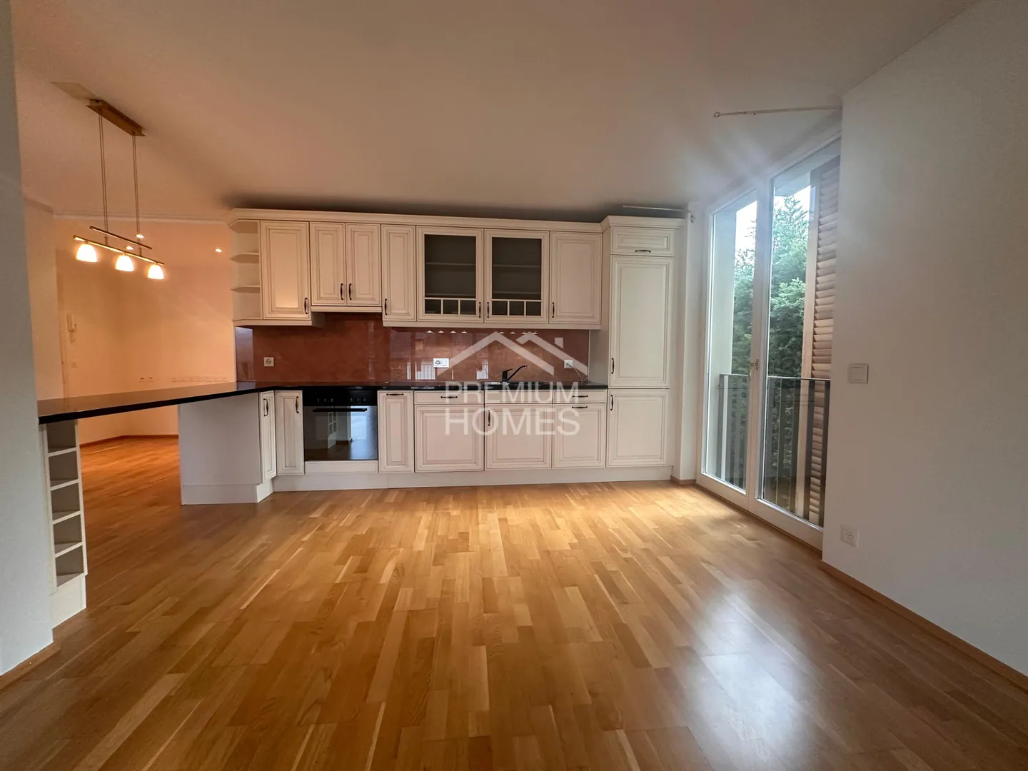 Stilvolles Eigenheim mit Wohlfühlcharakter - Foto 3 von 11