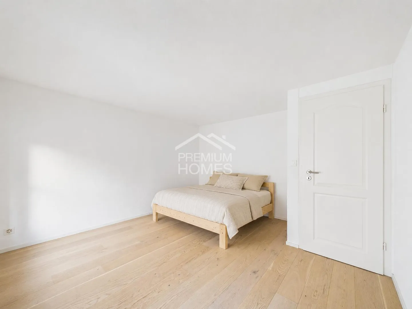 Haus mit Ausbaupotenzial - inklusive Baubewilligung! - Foto 6 di 8