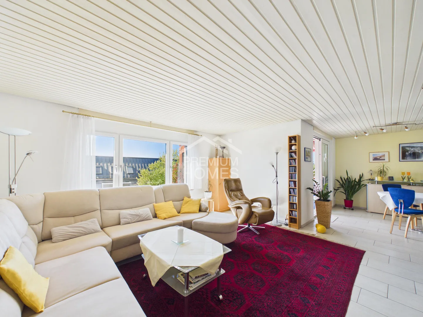 Family Paradise with Dream Garden & Sunshine All Day - Photo 3 of 13