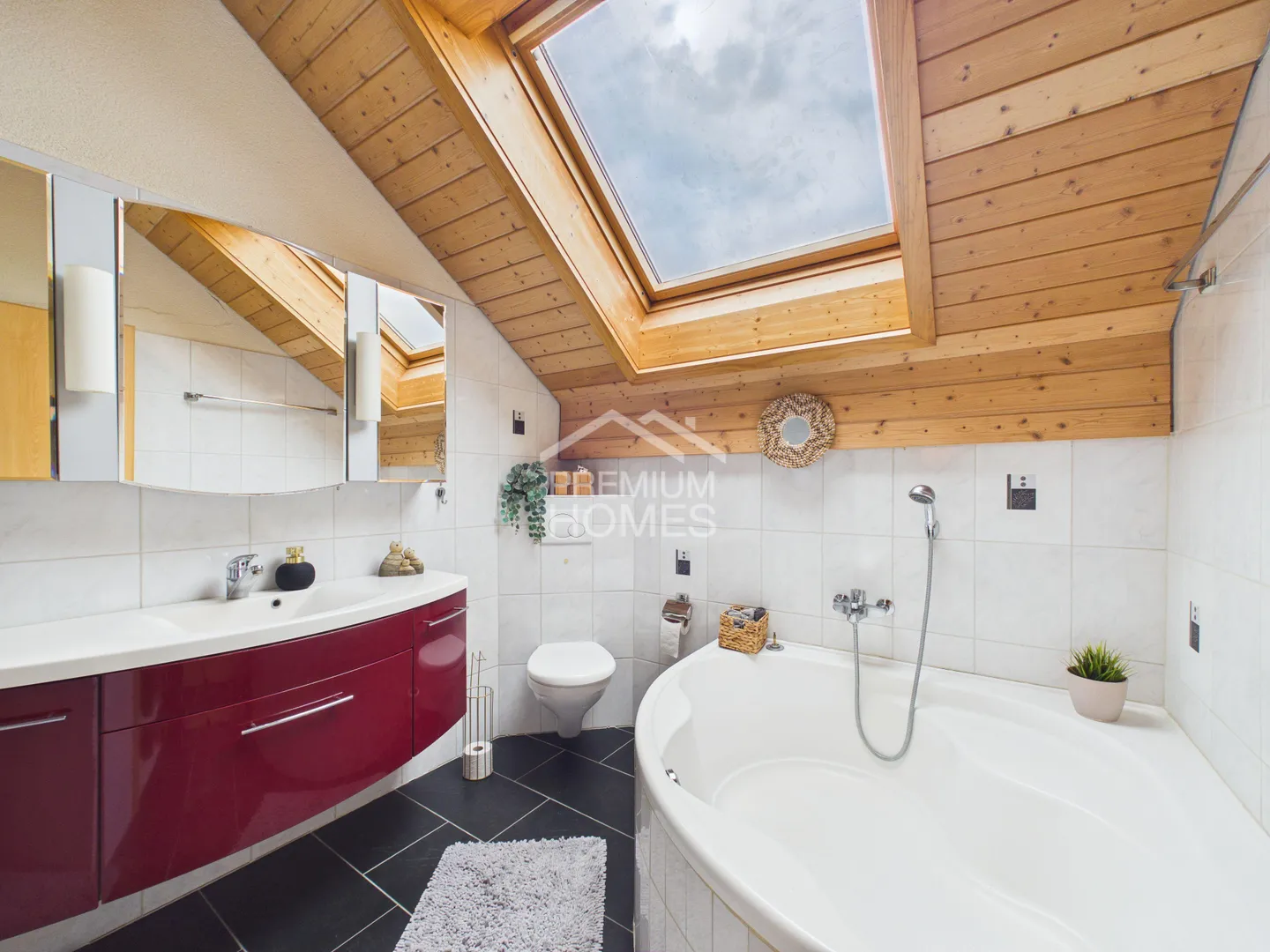 Quiet and residential living environment - Photo 6 of 8