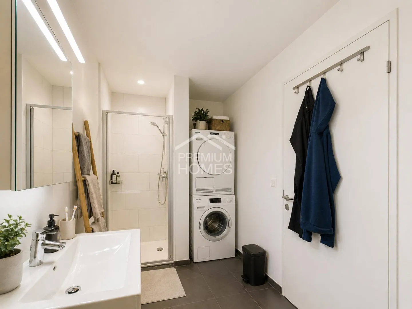 Treasure, we have arrived!!! - Photo 8 of 13