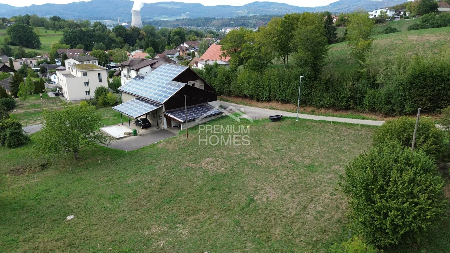 Renovated multi-family house with large building plot & development potential - Photo 3 of 6