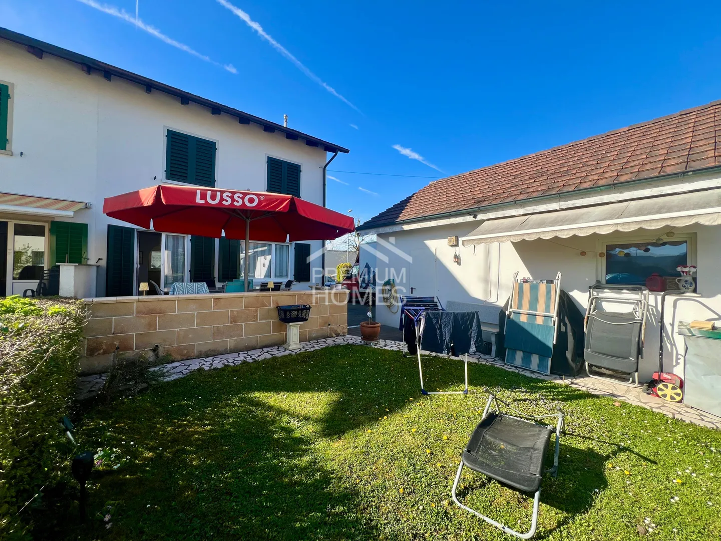 Charmante maison jumelée avec jardin ensoleillé, double garage & A - Photo 5 sur 13